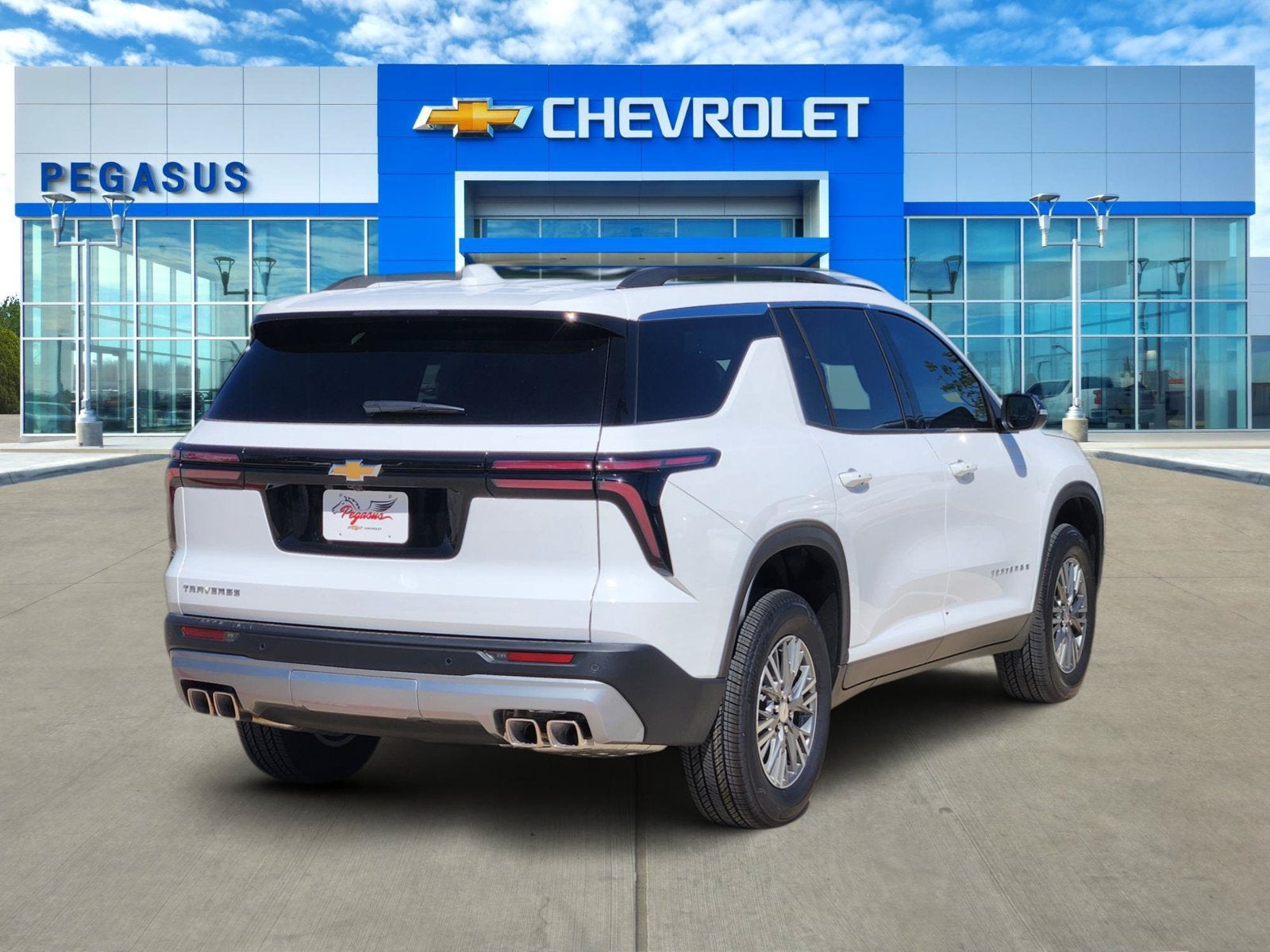 2027 Chevrolet Traverse LT