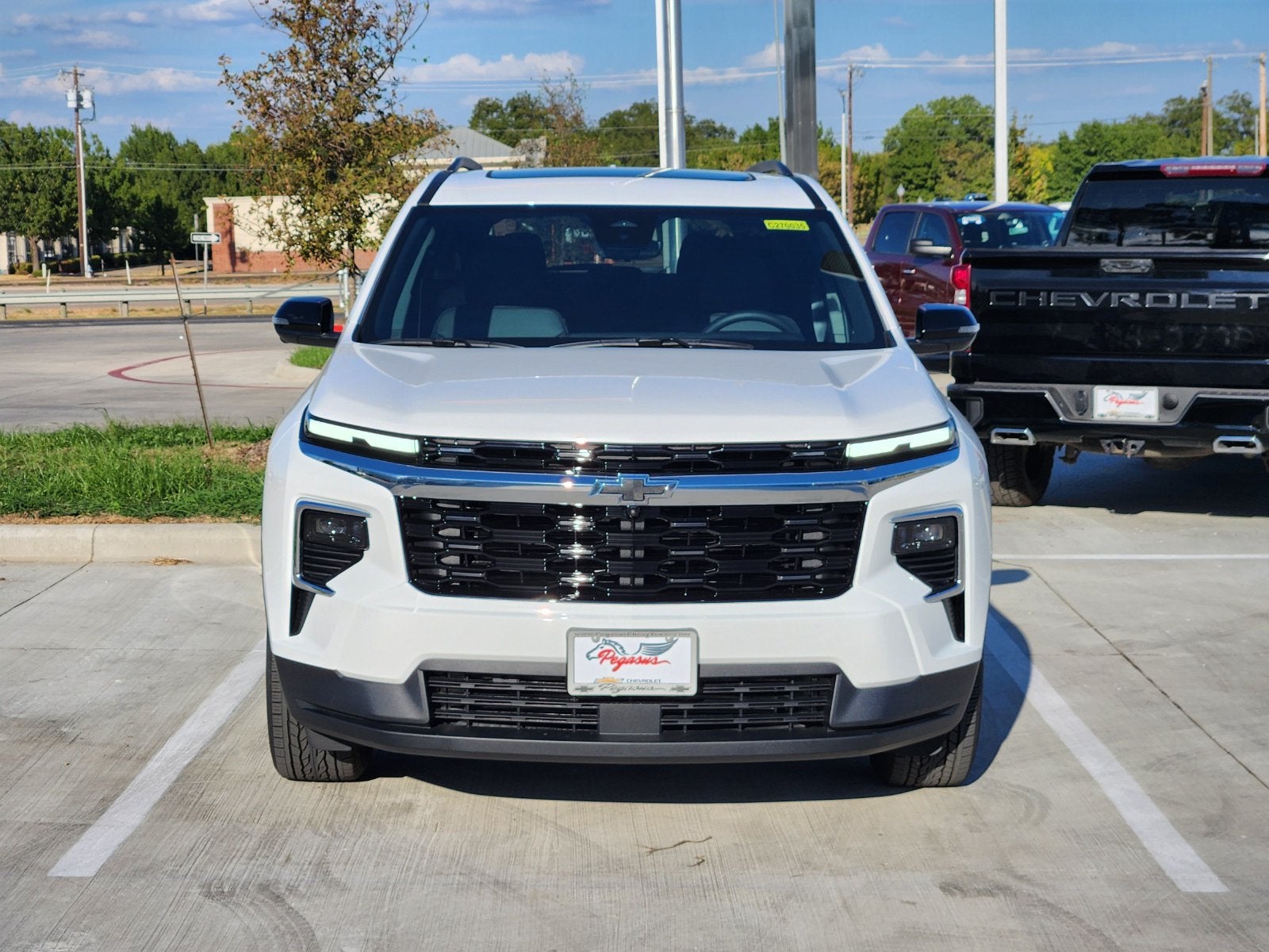2027 Chevrolet Traverse LT