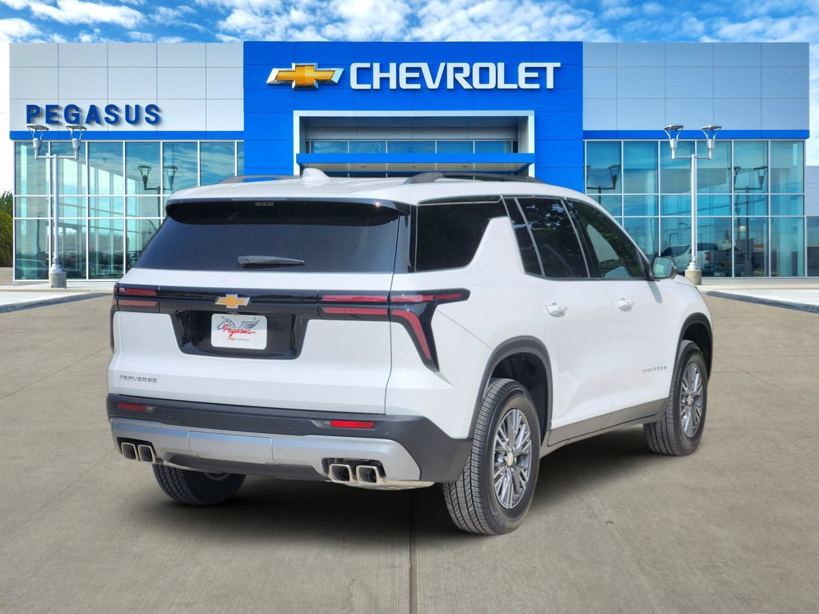 2026 Chevrolet Traverse LT