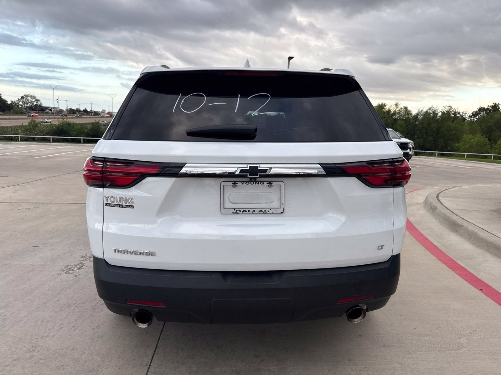 2023 Chevrolet Traverse LT Cloth