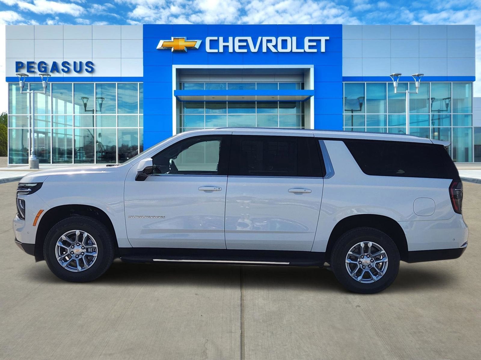 2026 Chevrolet Suburban LT