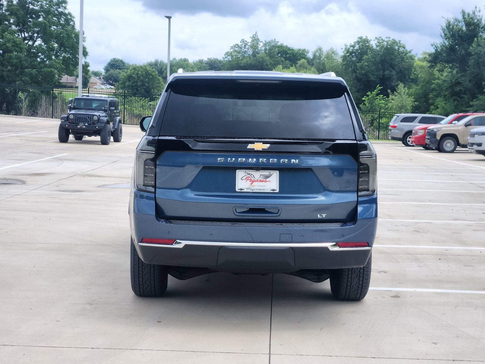 2026 Chevrolet Suburban LT