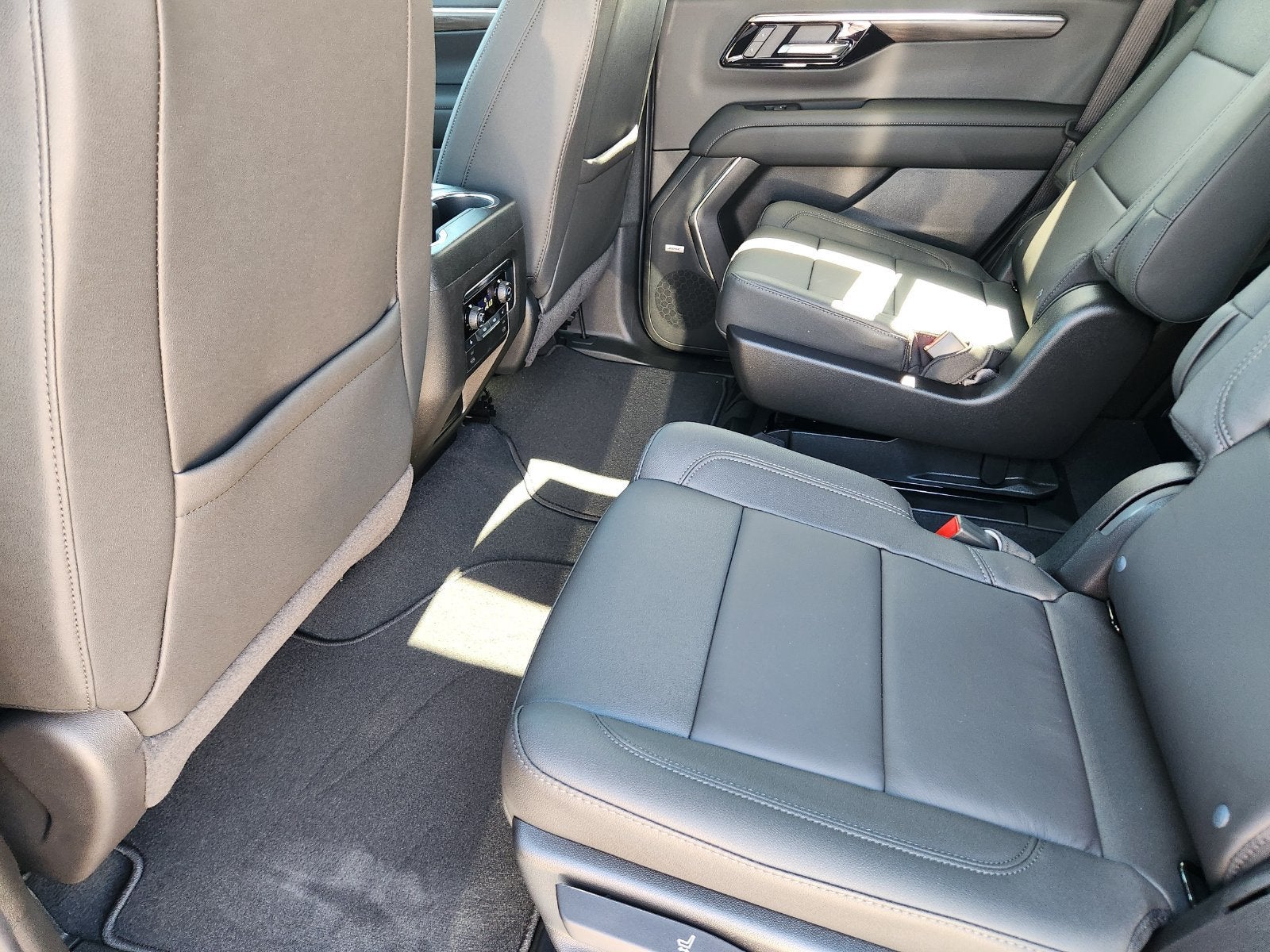 2027 Chevrolet Tahoe LT