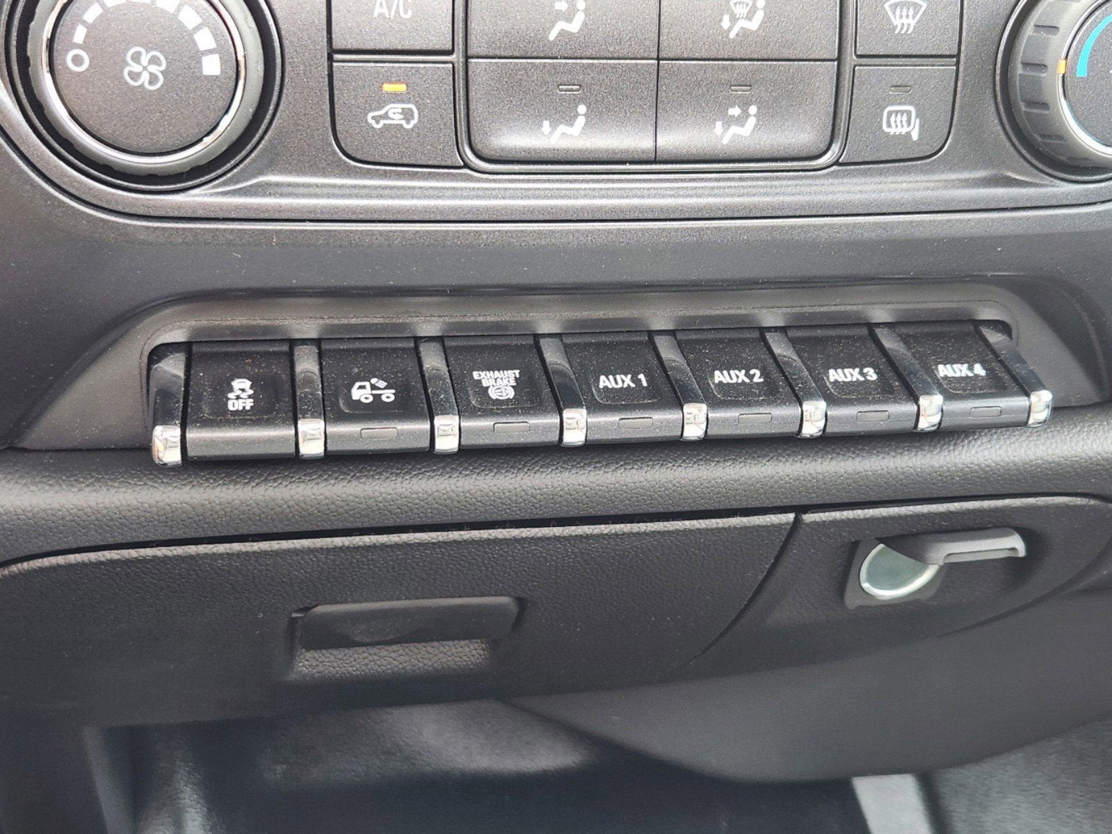 2024 Chevrolet Silverado 5500 HD Work Truck