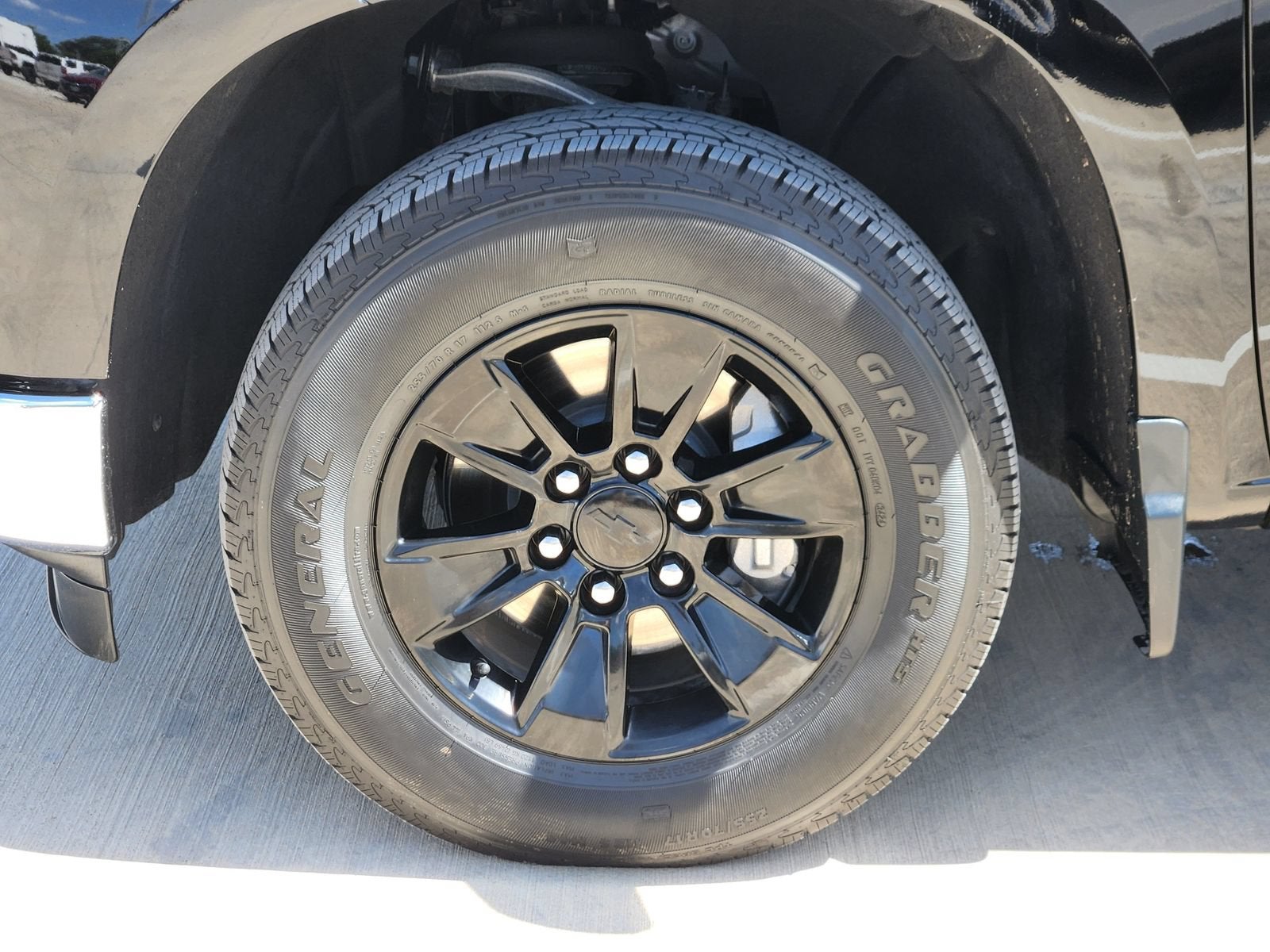 2025 Chevrolet Silverado 1500 LT