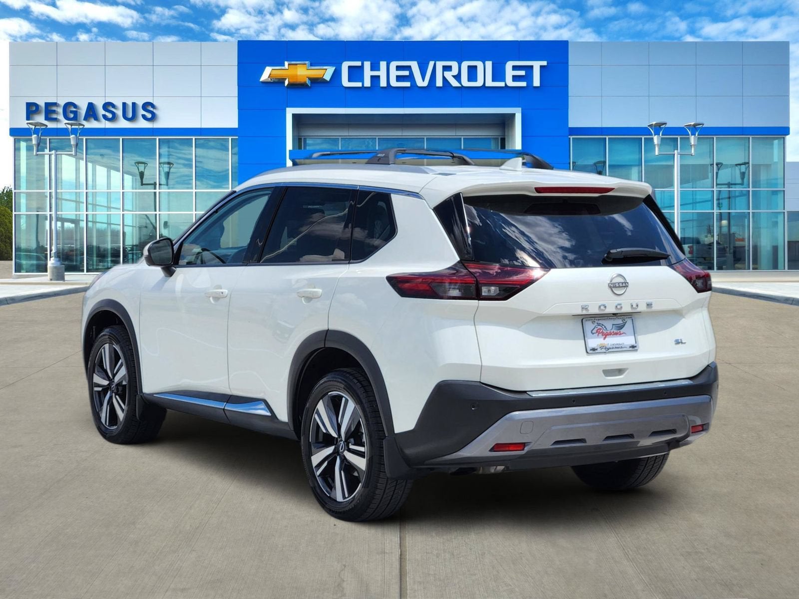 2022 Nissan Rogue SL FWD