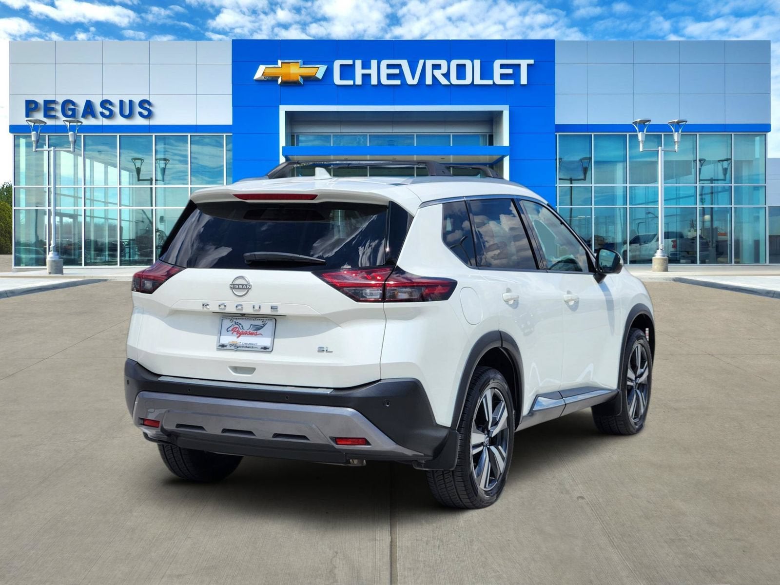 2022 Nissan Rogue SL FWD