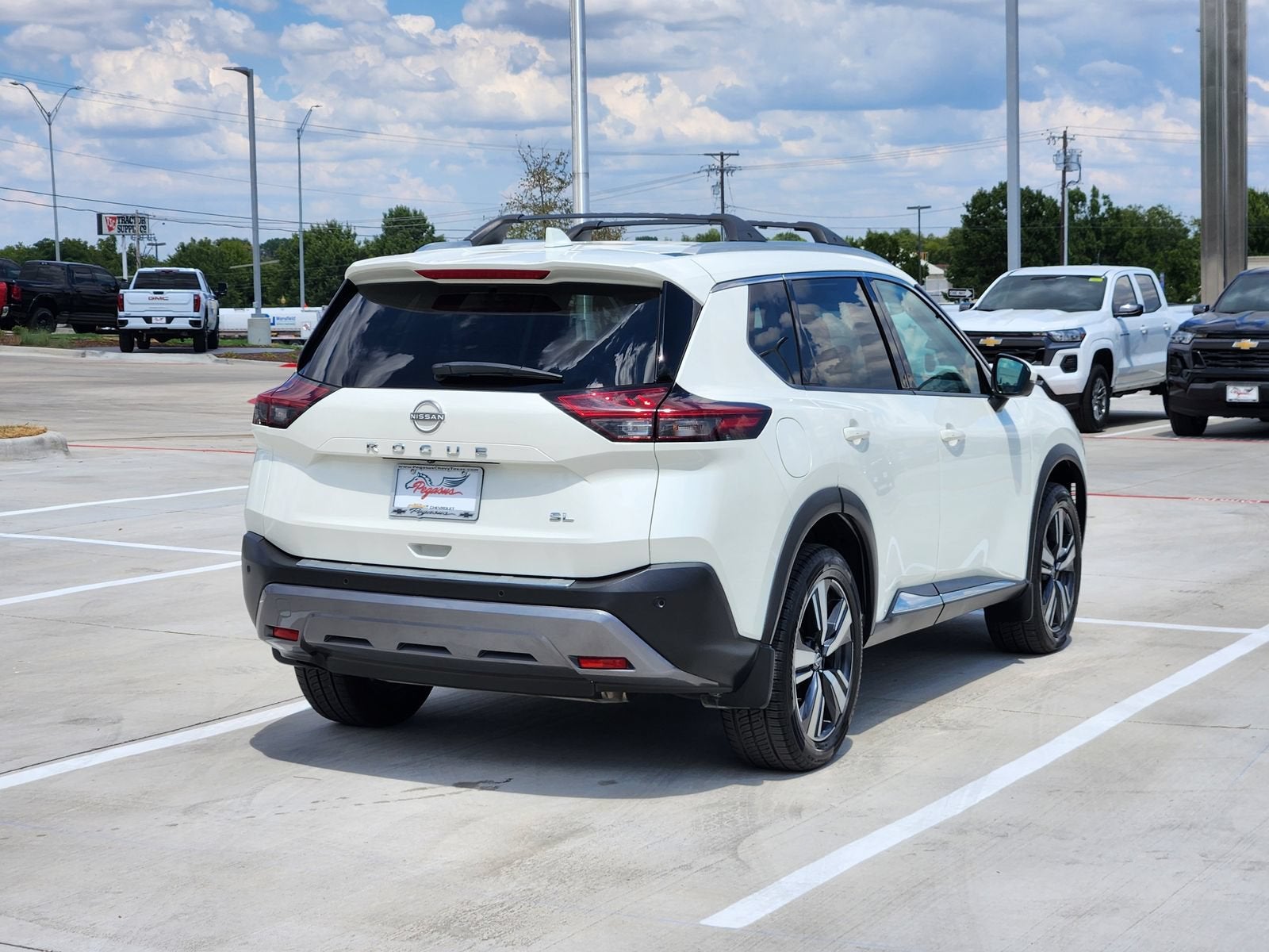 2022 Nissan Rogue SL FWD