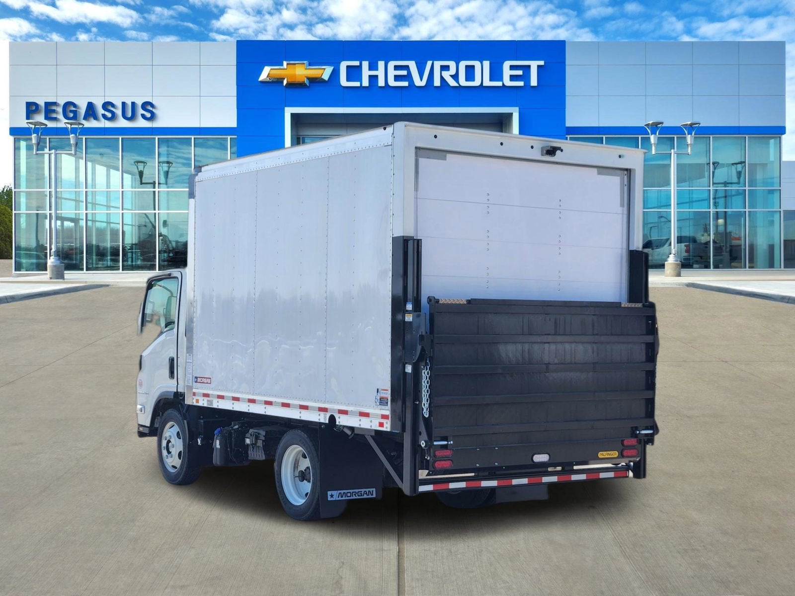 2025 Chevrolet Low Cab Forward 4500 XD Base