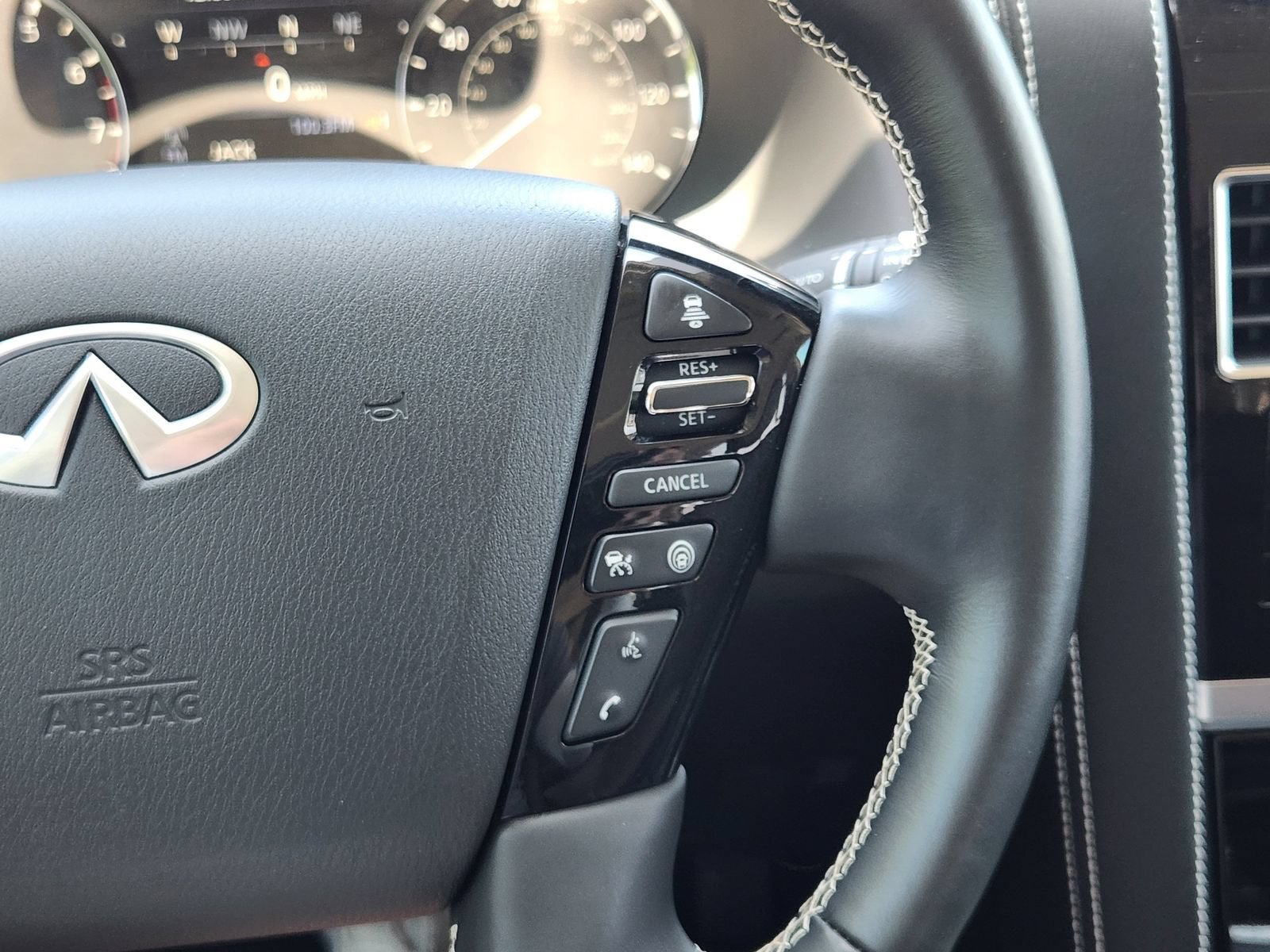 2024 INFINITI QX80 PREMIUM SELECT AWD