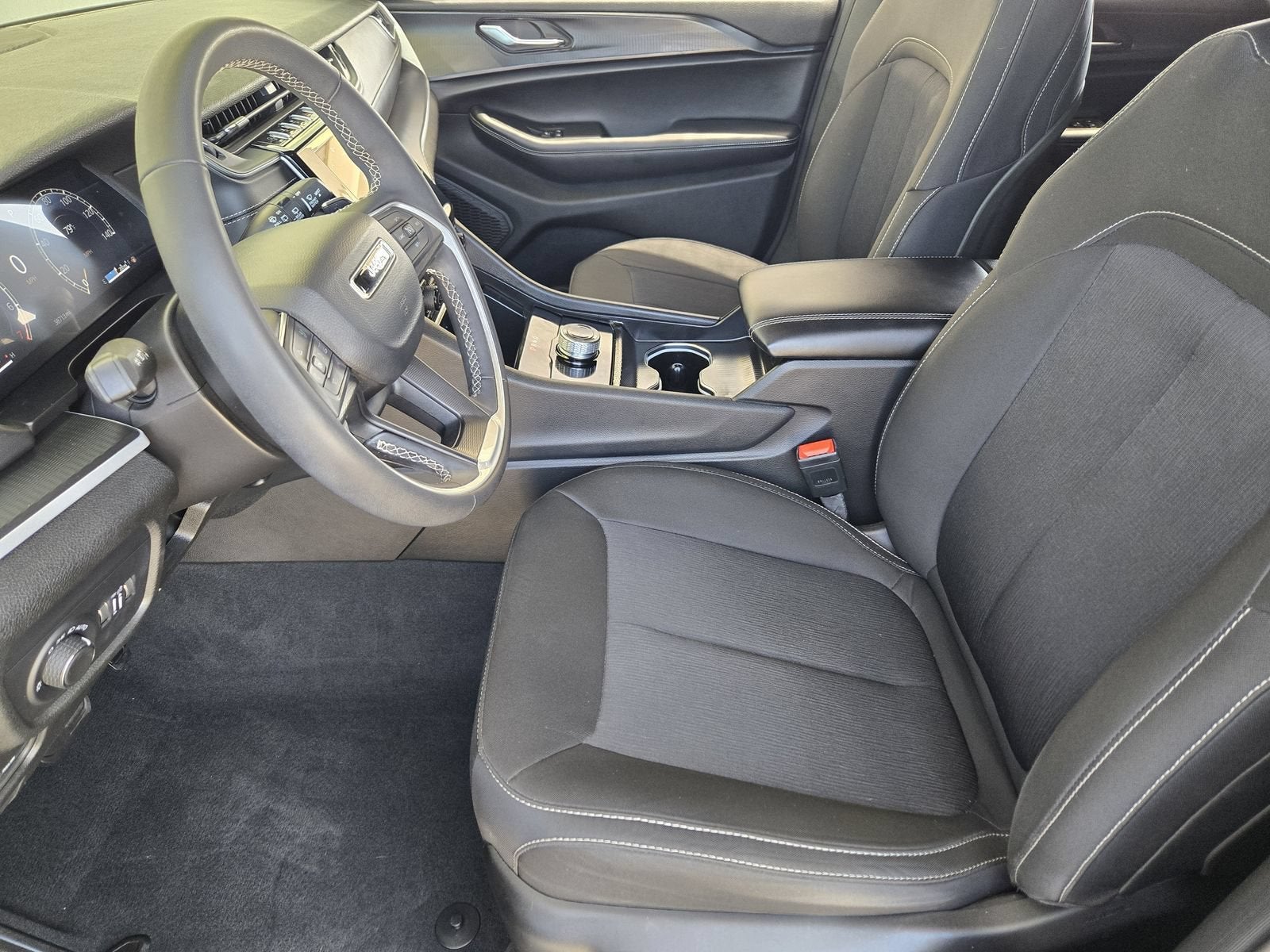 2025 Jeep Grand Cherokee L Laredo X 4x2