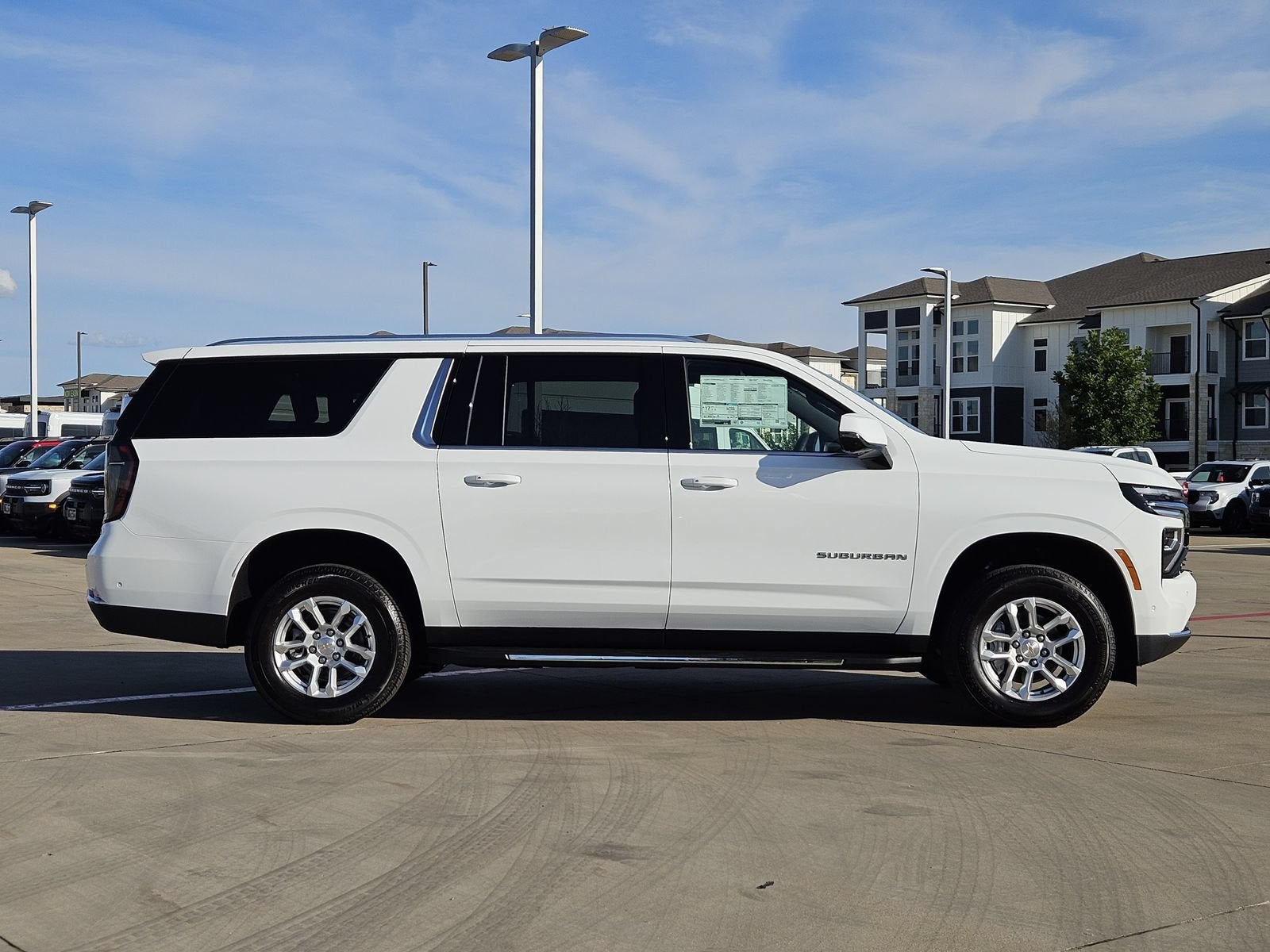 2026 Chevrolet Suburban LT