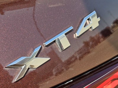 2023 Cadillac XT4 FWD Premium Luxury