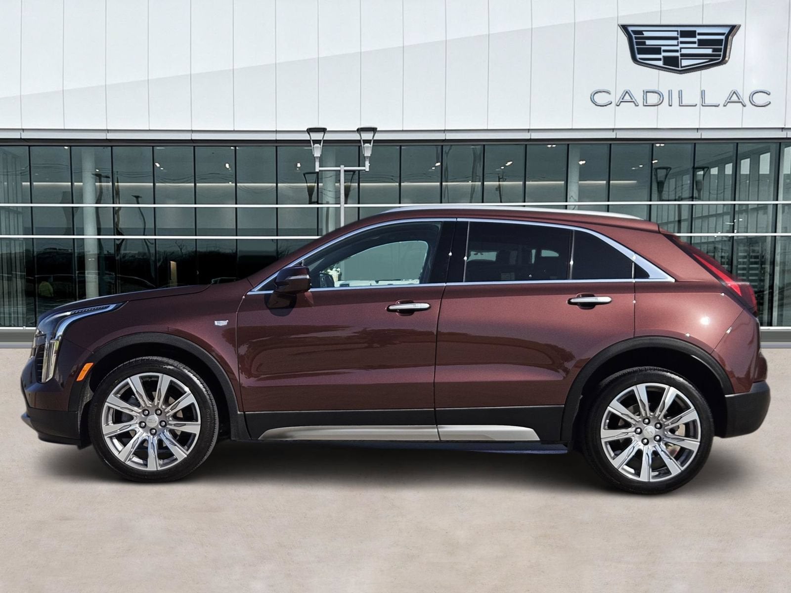 2023 Cadillac XT4 FWD Premium Luxury