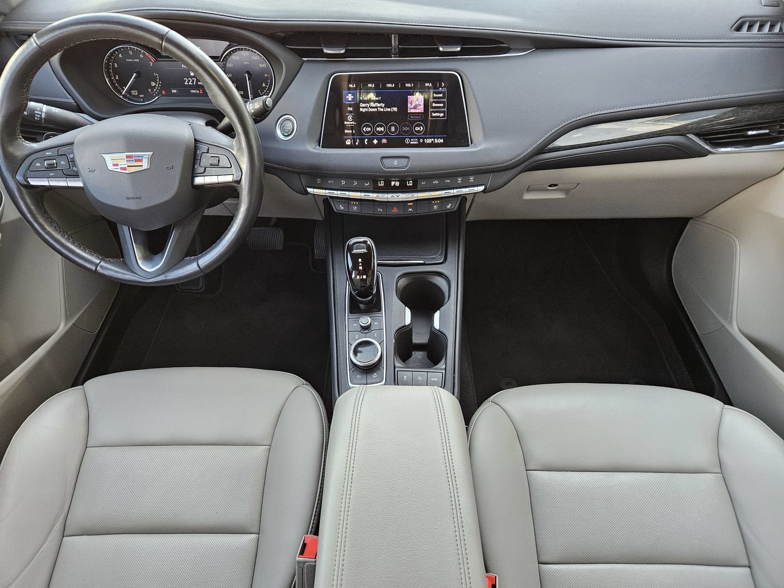 2023 Cadillac XT4 FWD Premium Luxury