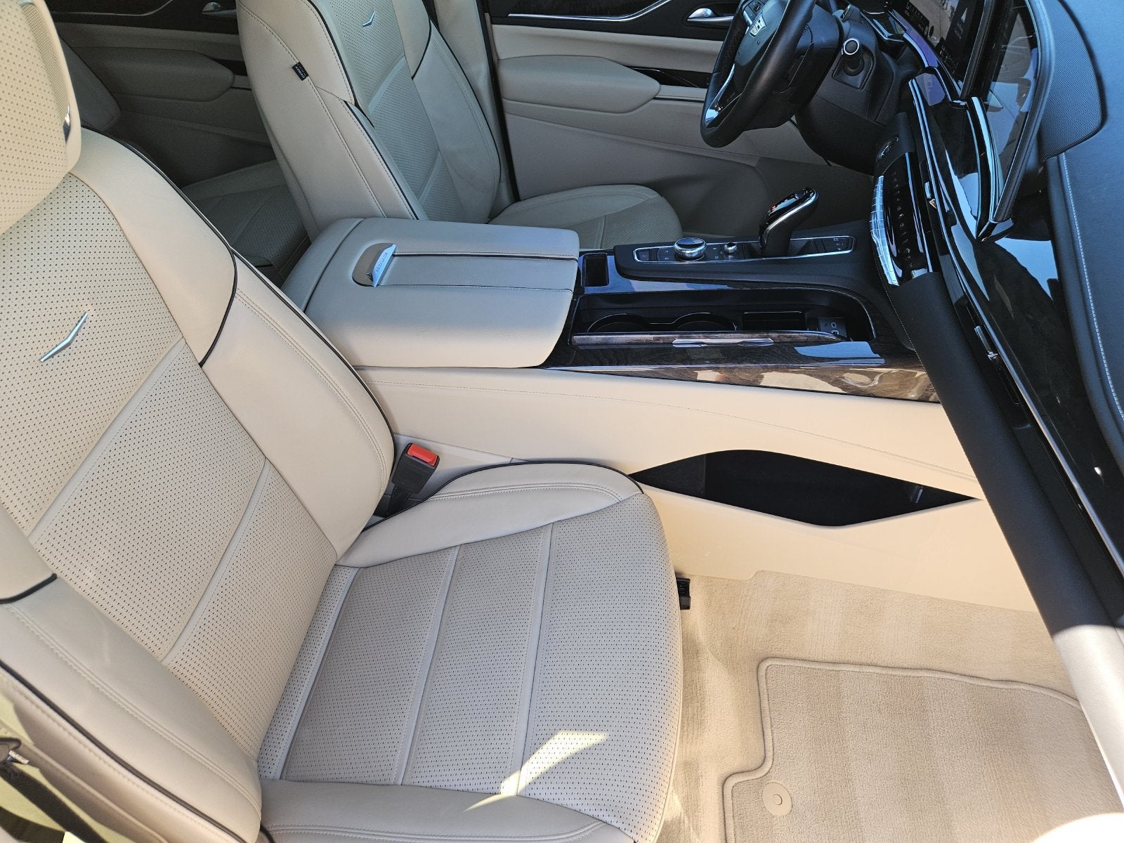 2023 Cadillac Escalade 4WD Premium Luxury