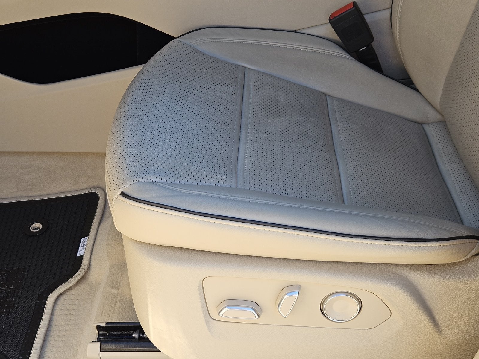 2023 Cadillac Escalade 4WD Premium Luxury