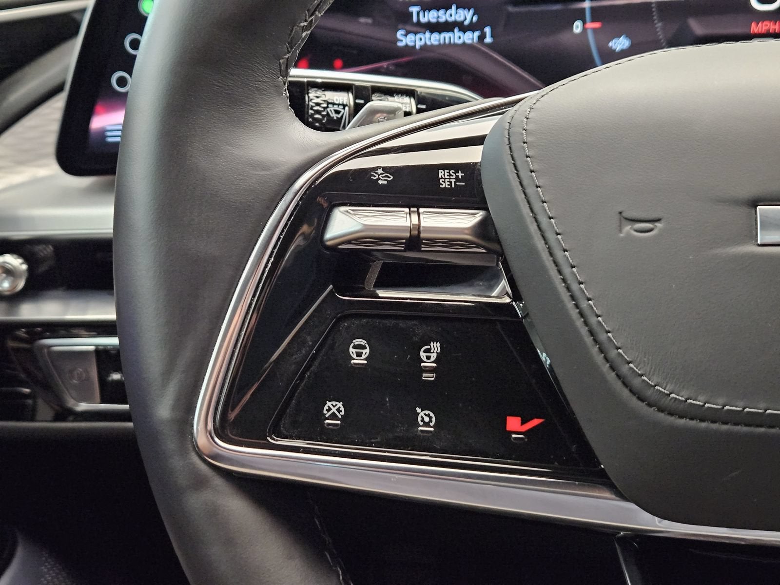 2026 Cadillac LYRIQ V-Series Premium