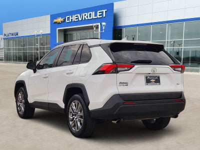 2022 Toyota RAV4 XLE