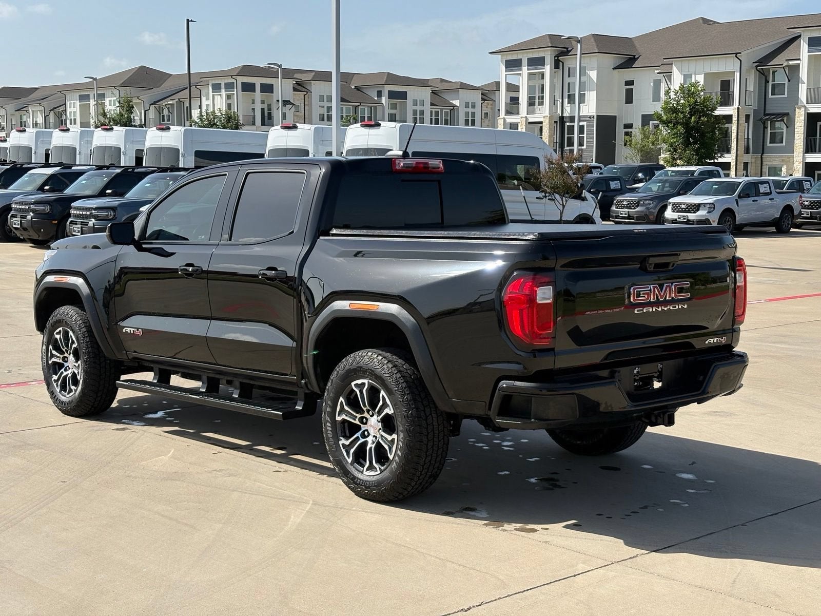 2023 GMC Canyon AT4