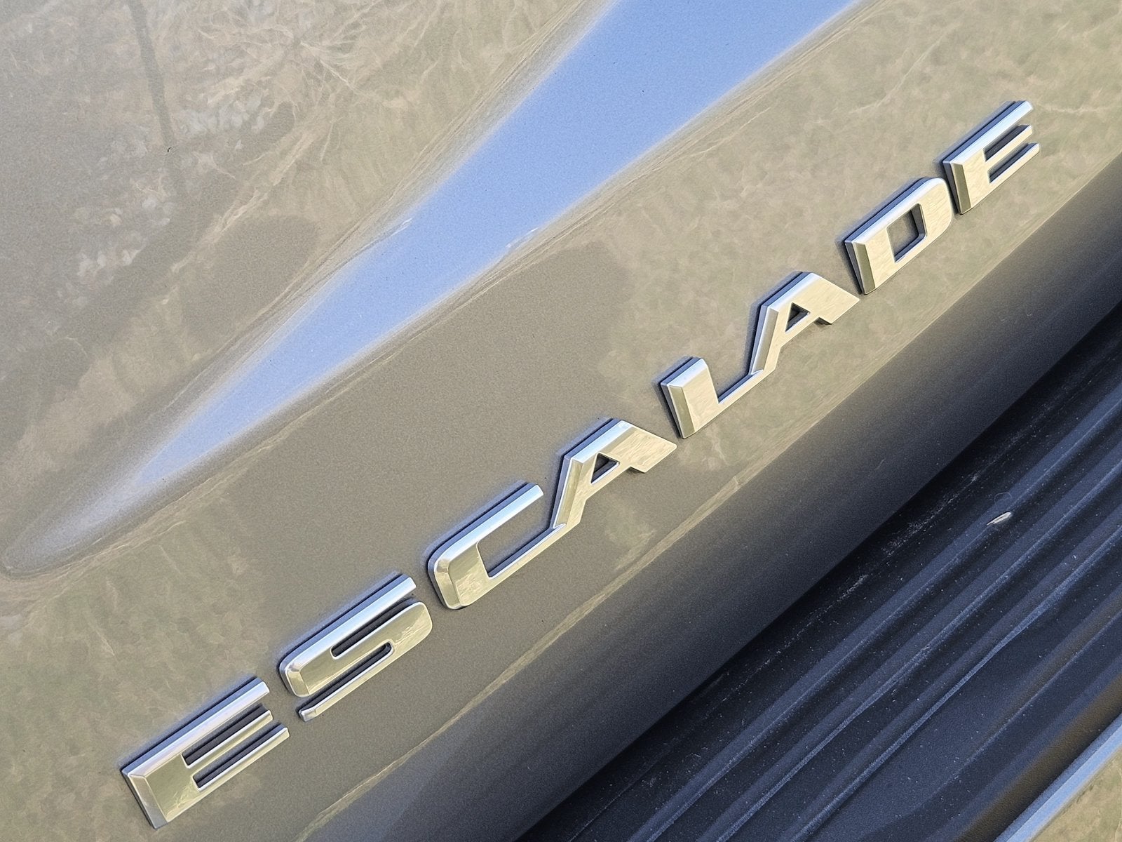 2025 Cadillac Escalade ESV Sport