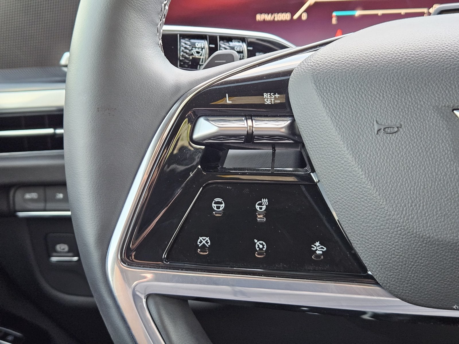 2025 Cadillac Escalade ESV Sport