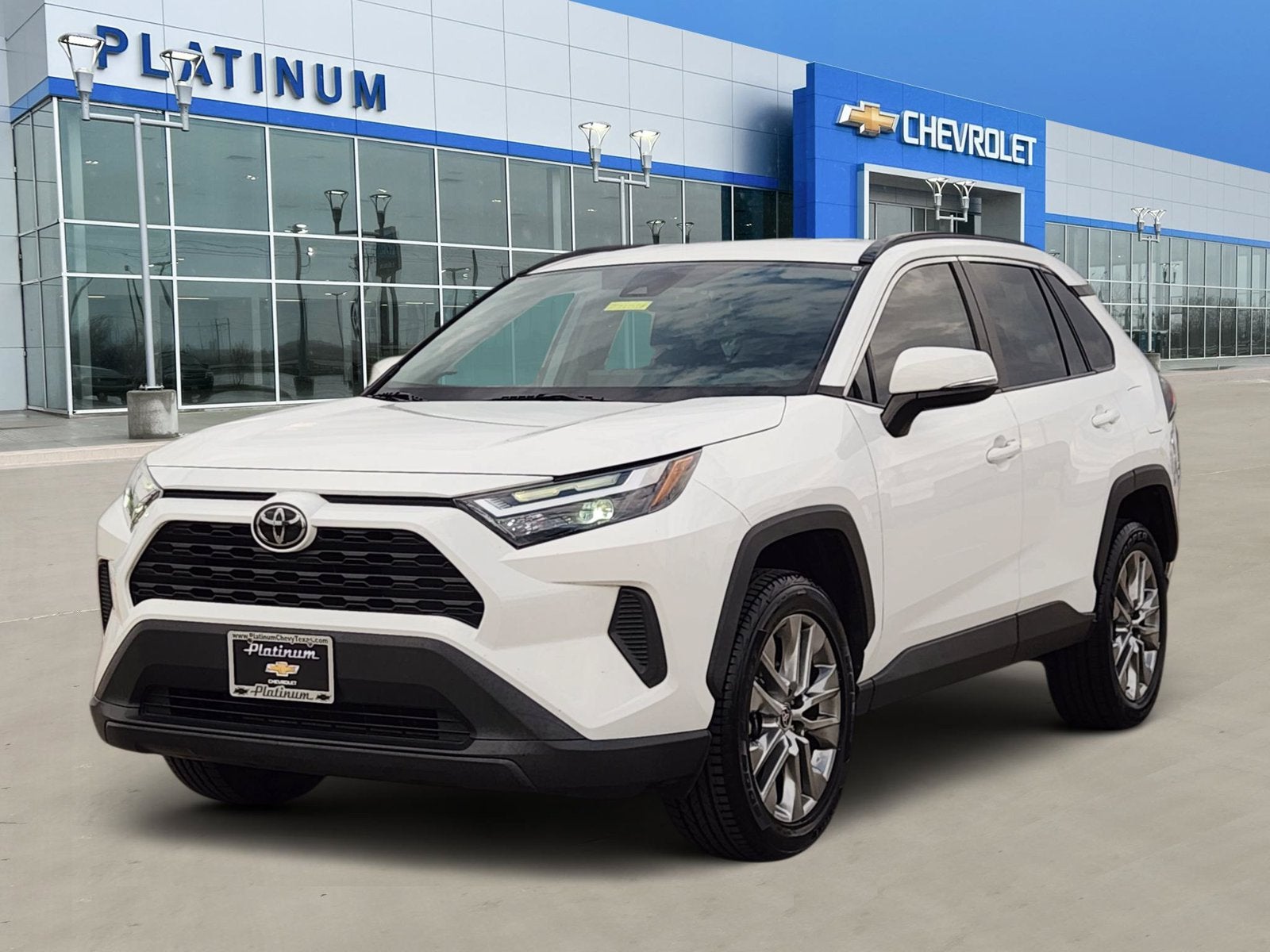 2022 Toyota RAV4 XLE