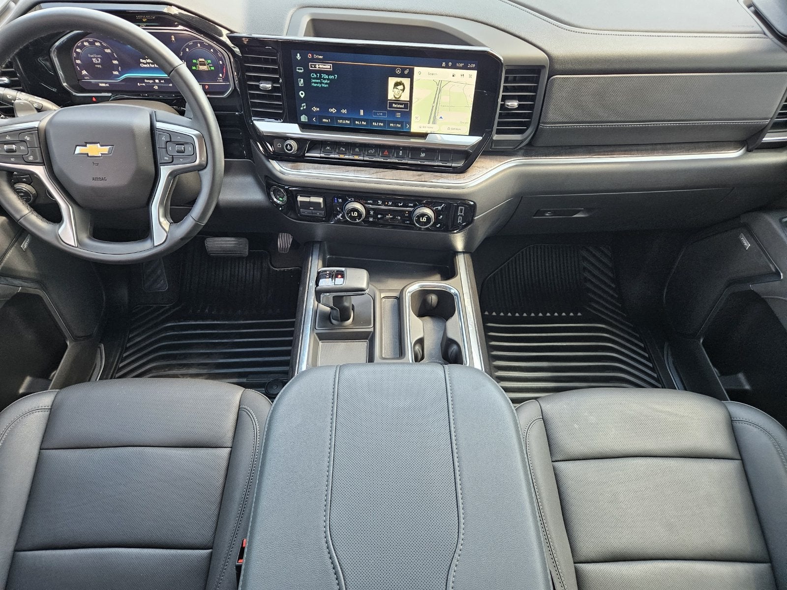 2025 Chevrolet Silverado 1500 LTZ