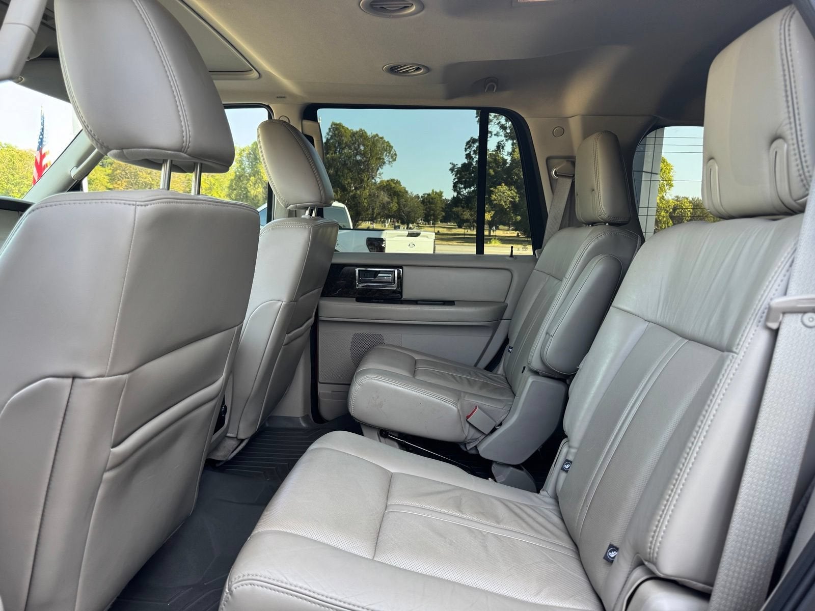 2016 Lincoln Navigator Select