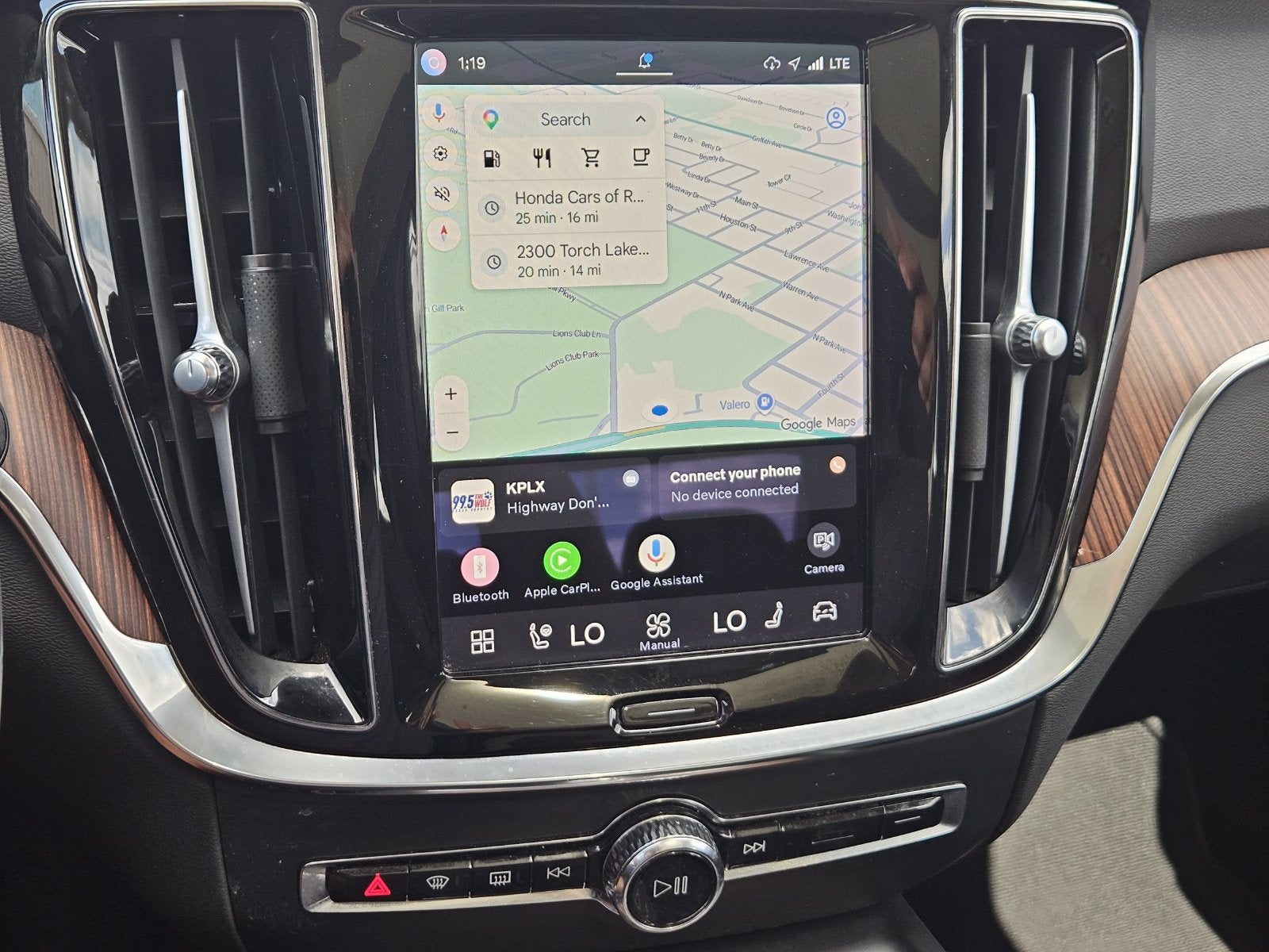 2024 Volvo S60 B5 Plus Dark Theme