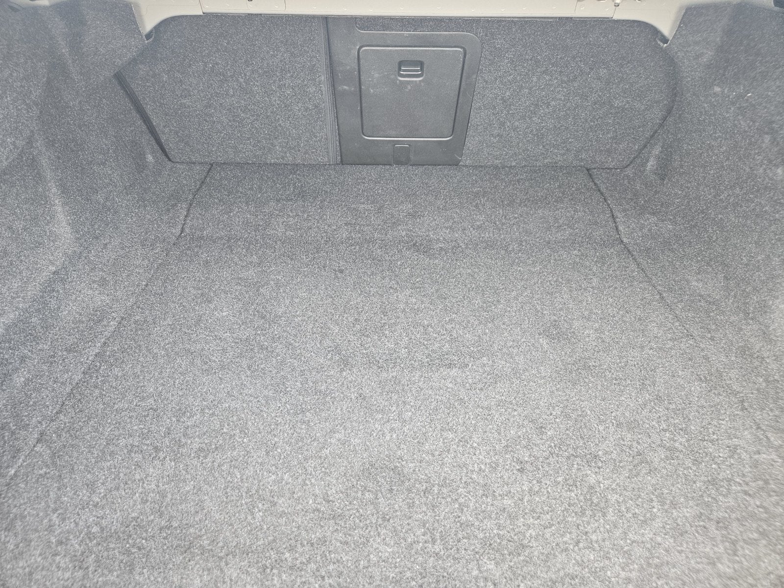 2024 Volvo S60 B5 Plus Dark Theme