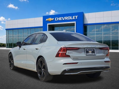 2024 Volvo S60 B5 Plus Dark Theme