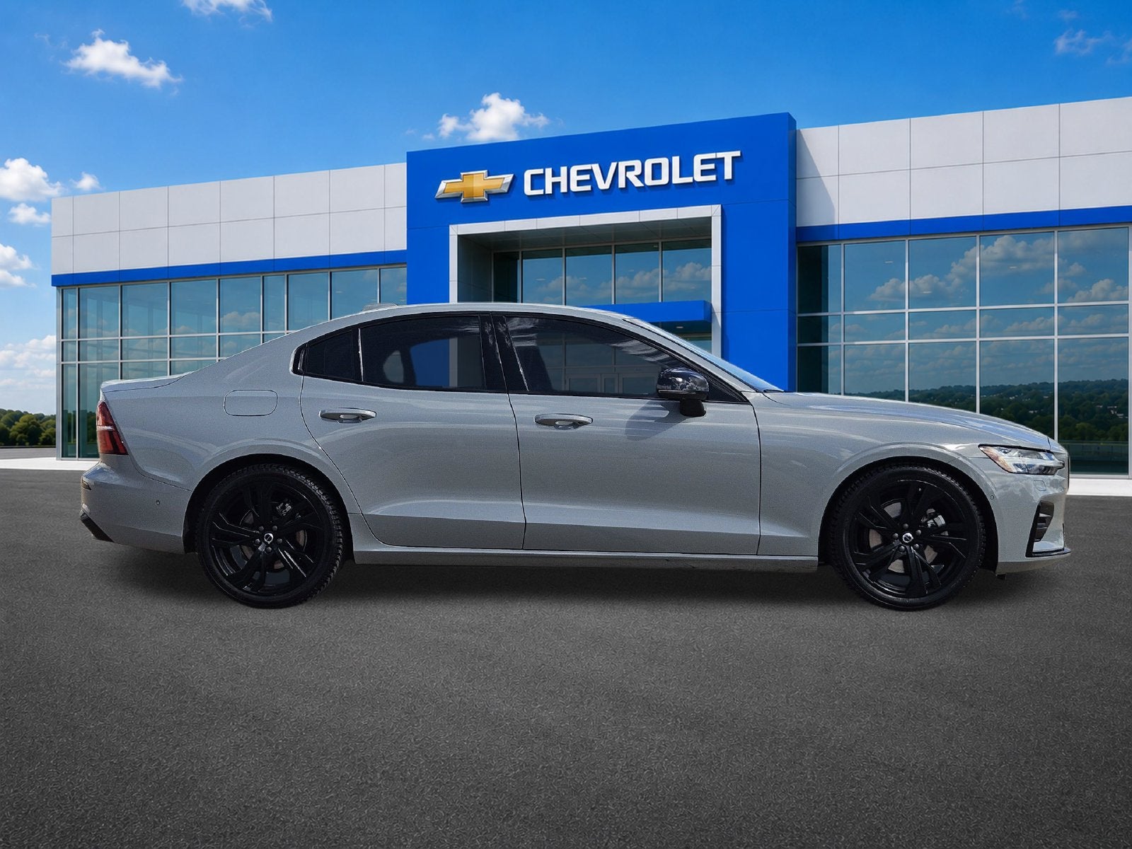 2024 Volvo S60 B5 Plus Dark Theme