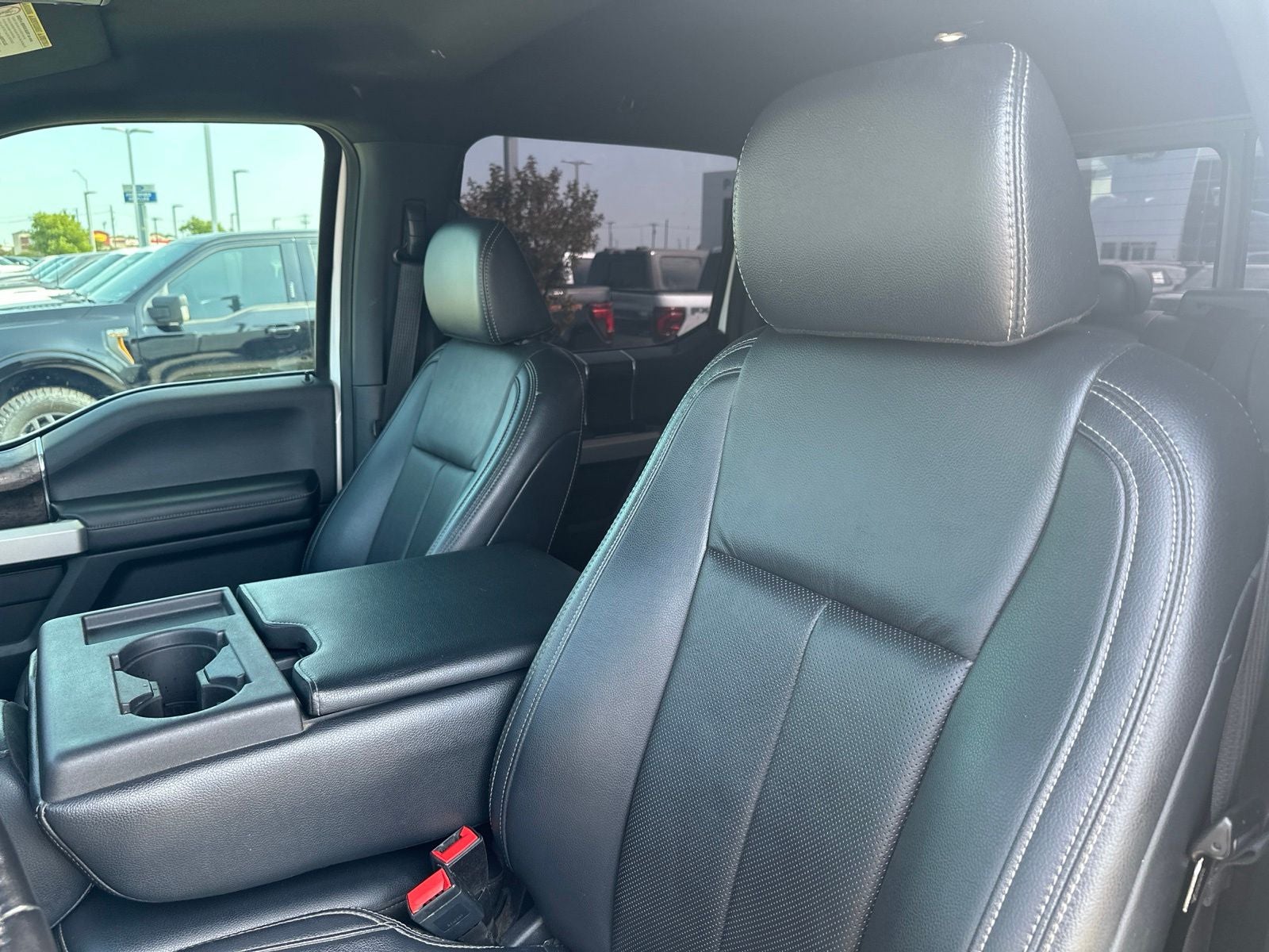 2022 Ford F-250SD Lariat