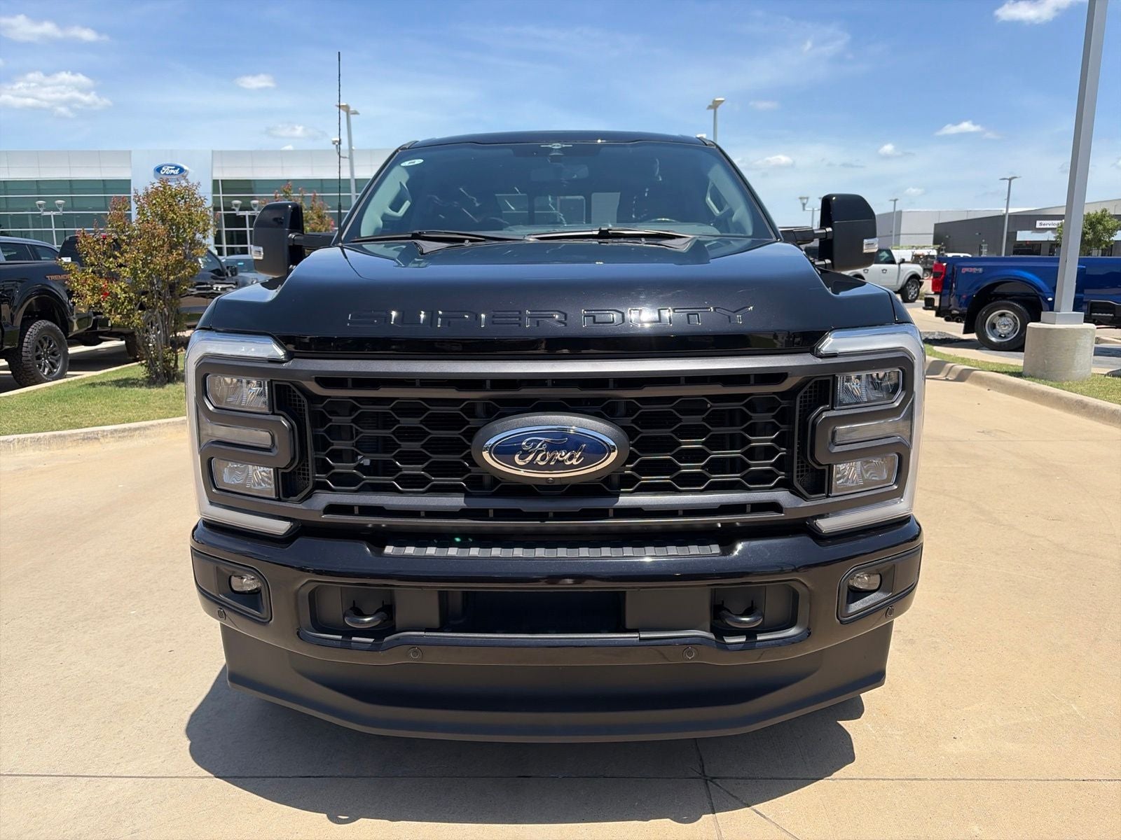 2023 Ford F-350SD Lariat