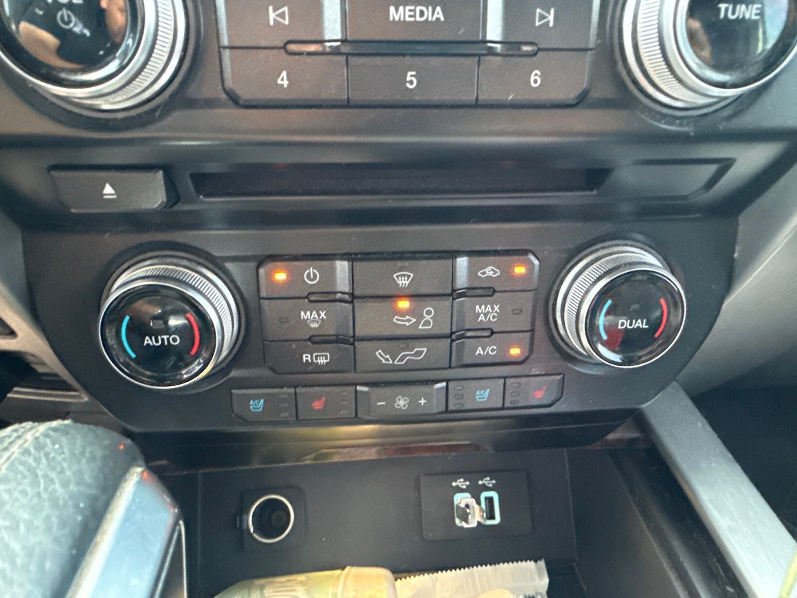 2016 Ford F-150 Platinum