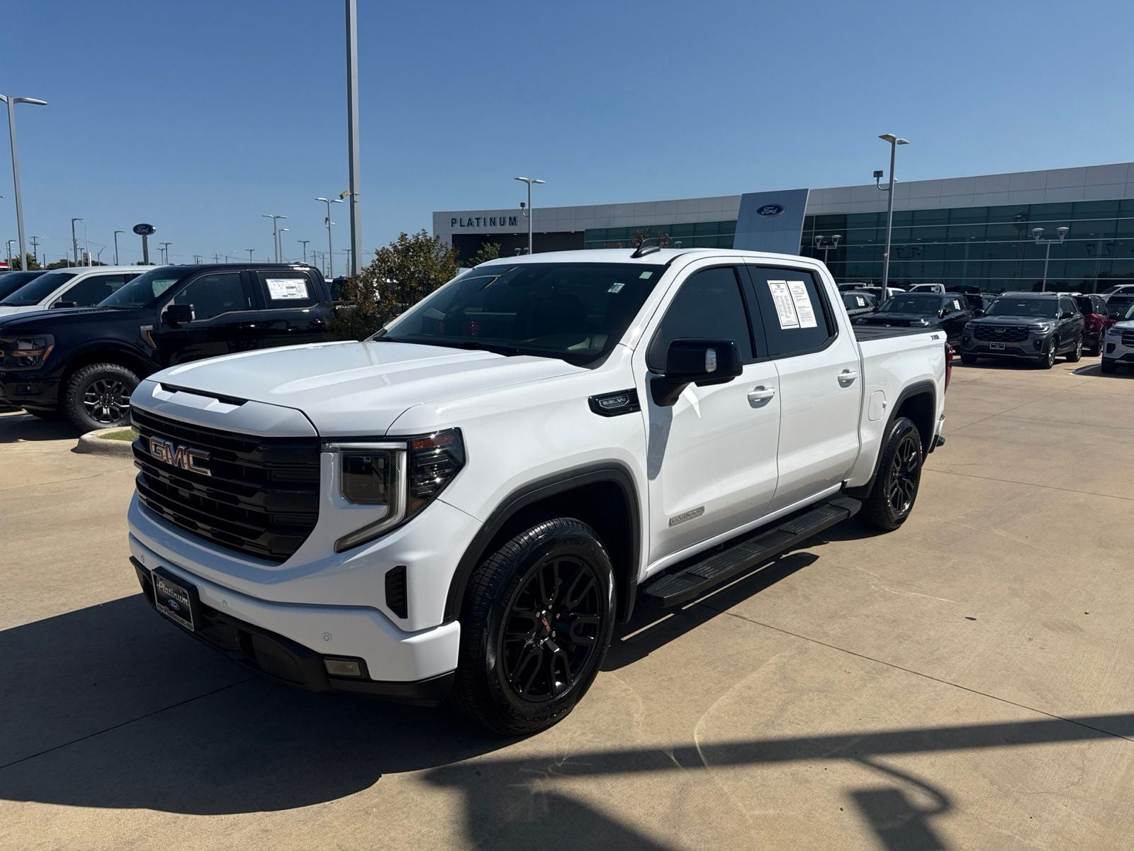 2024 GMC Sierra 1500 Elevation