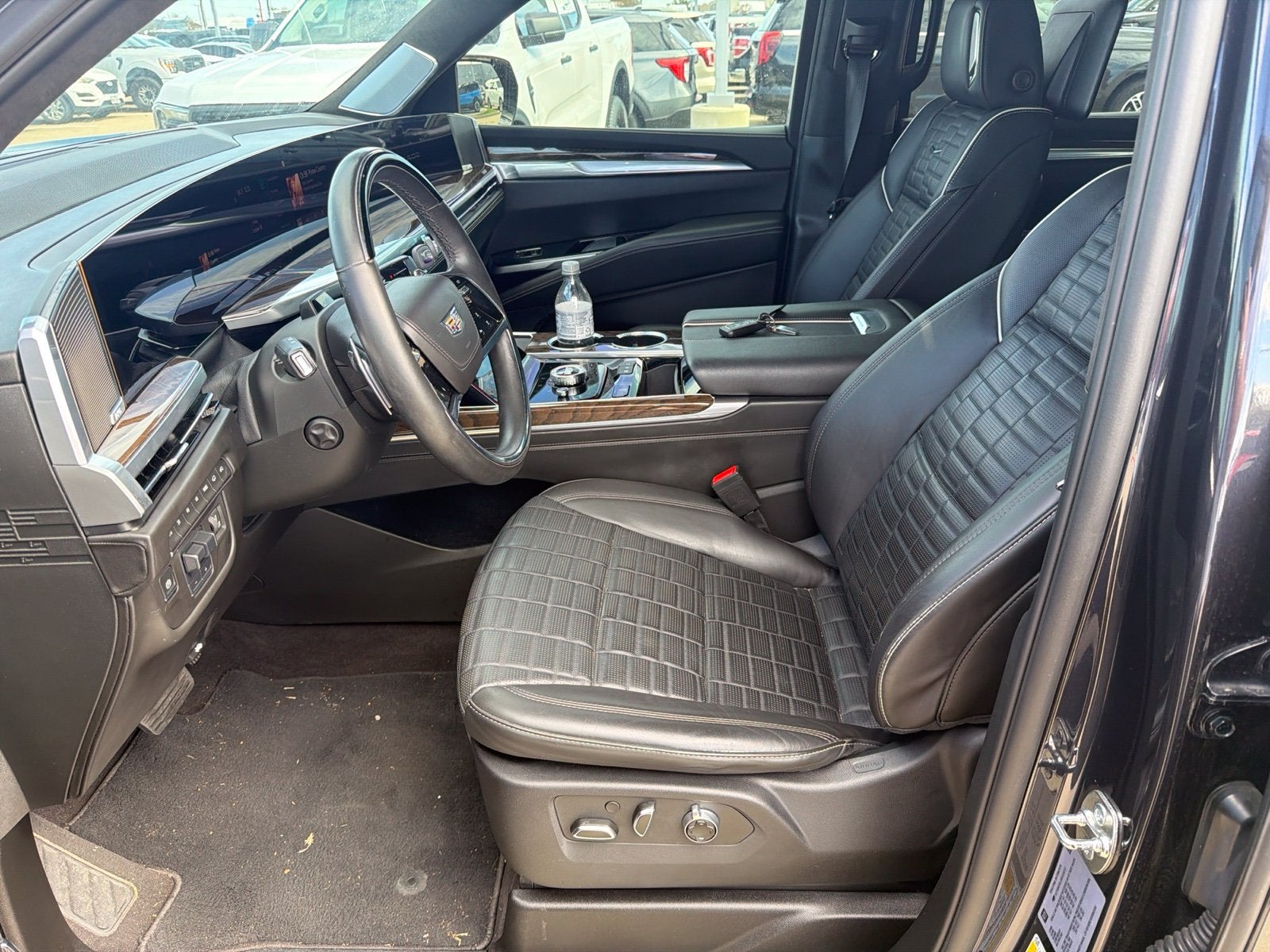 2025 Cadillac Escalade Sport Platinum