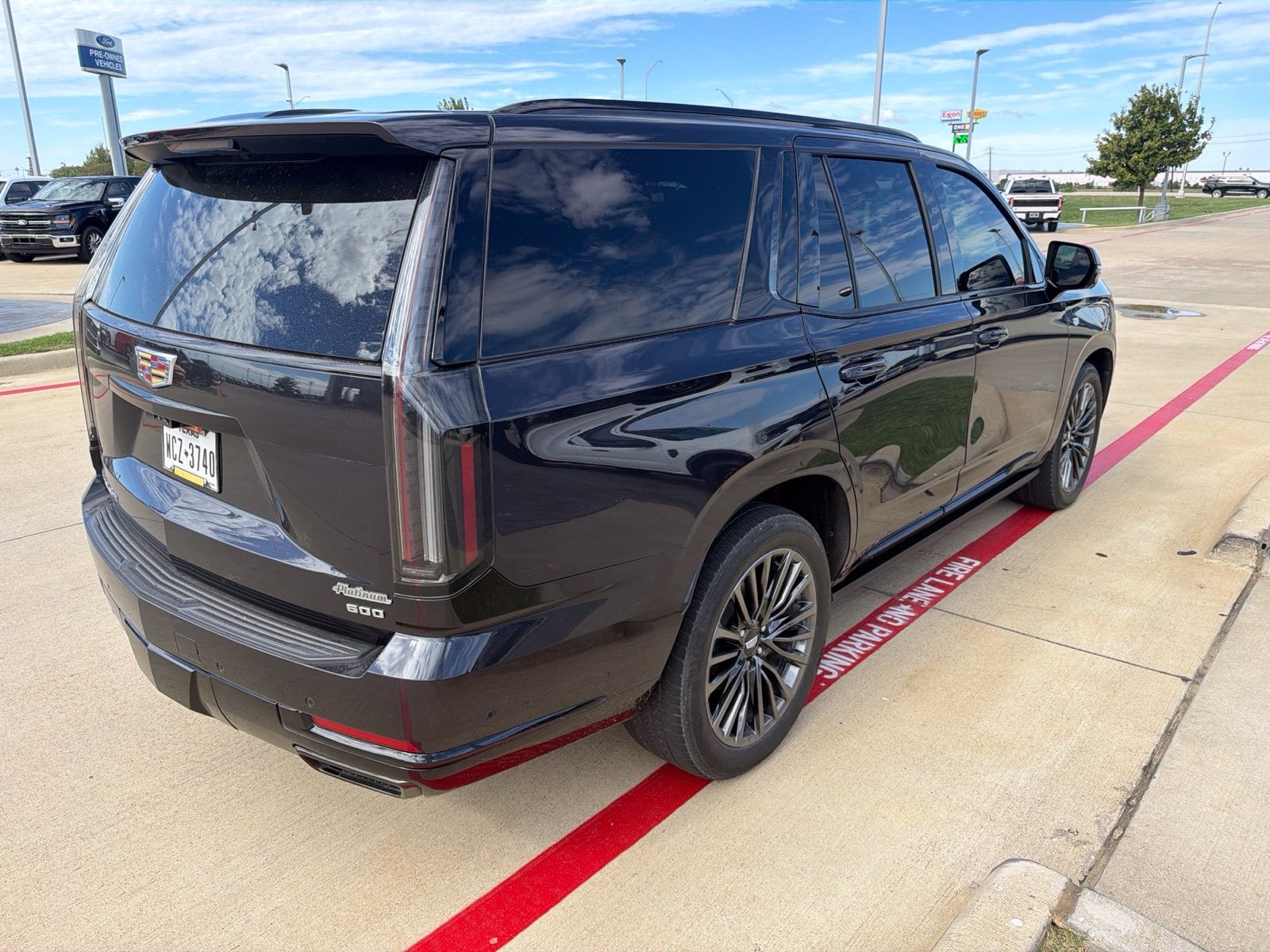 2025 Cadillac Escalade Sport Platinum