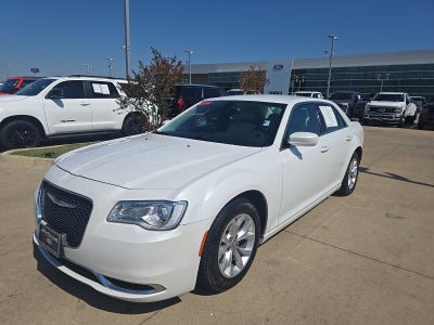 2015 Chrysler 300 Limited
