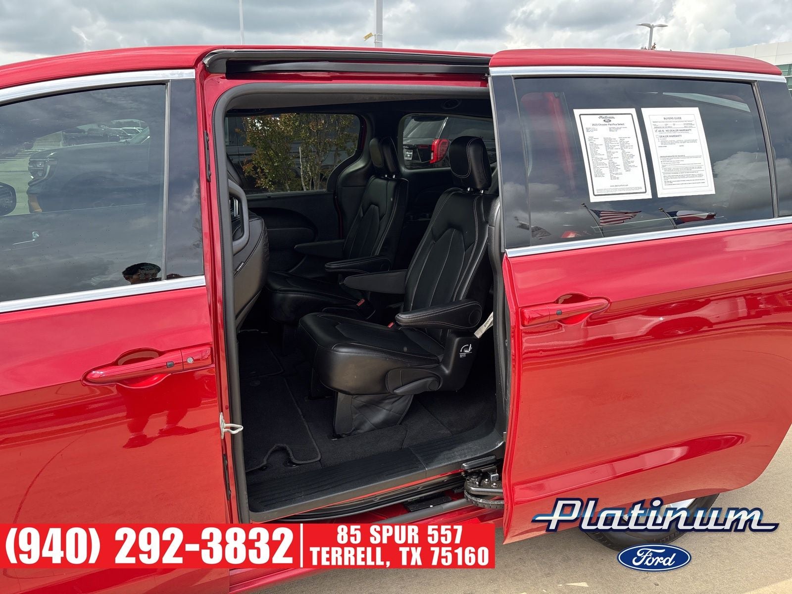 2025 Chrysler Pacifica Select