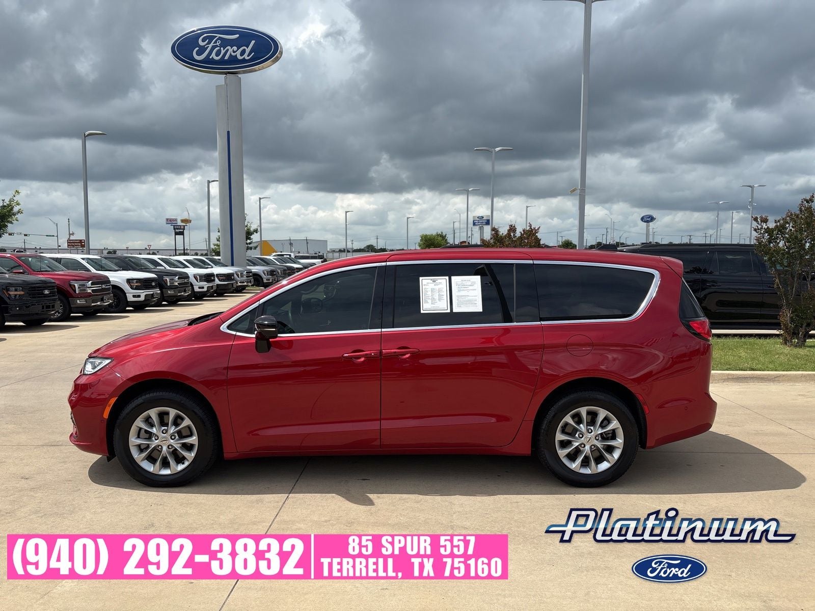 2025 Chrysler Pacifica Select
