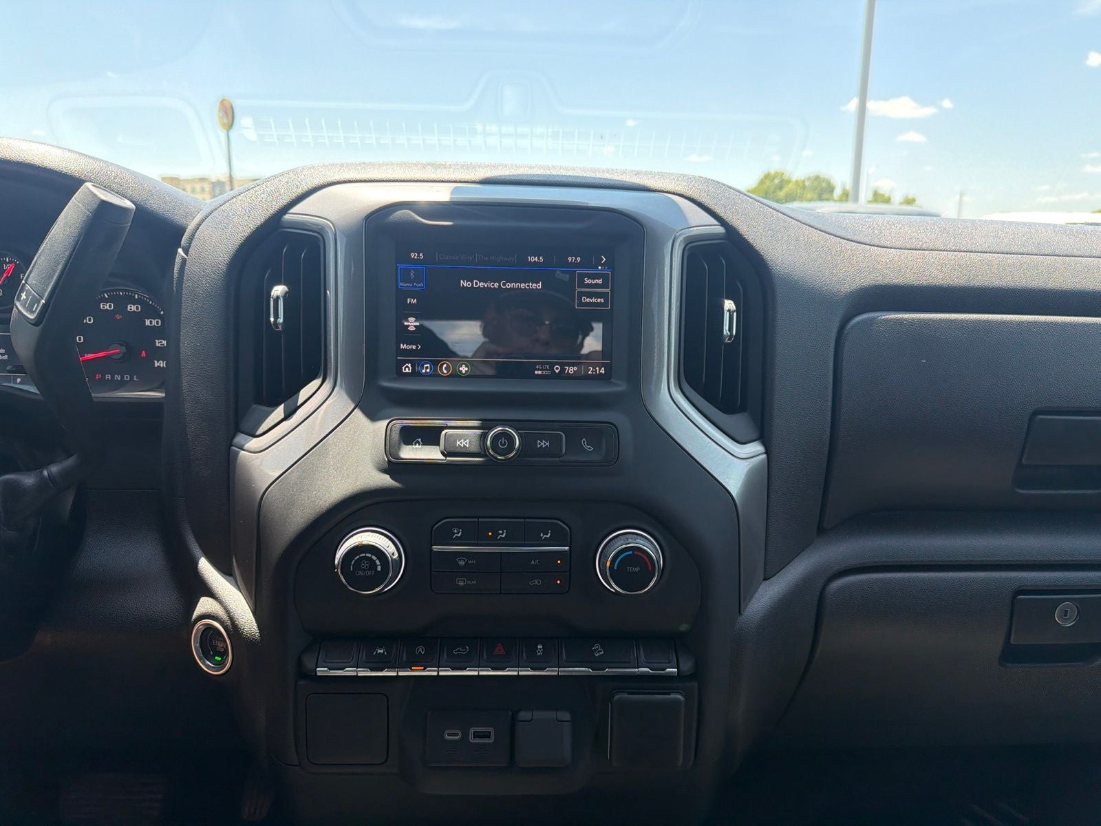 2022 Chevrolet Silverado 1500 Custom Trail Boss