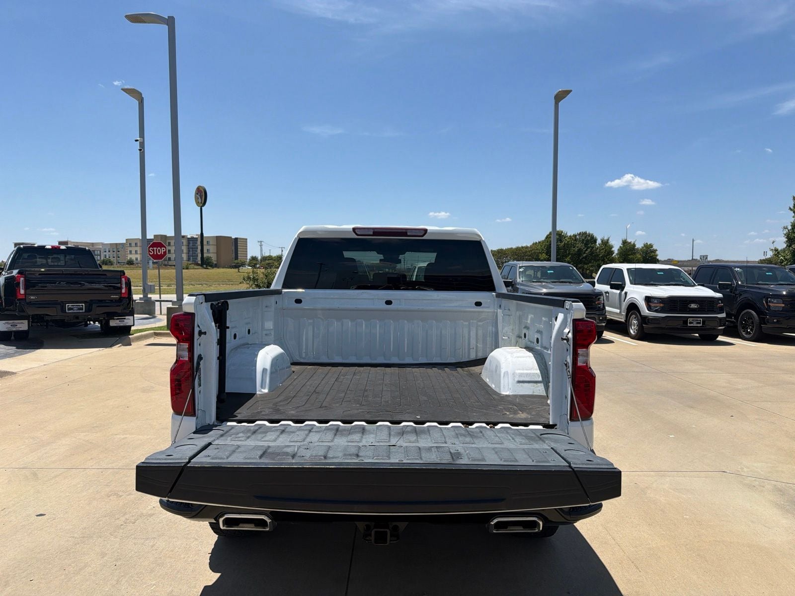 2022 Chevrolet Silverado 1500 Custom Trail Boss