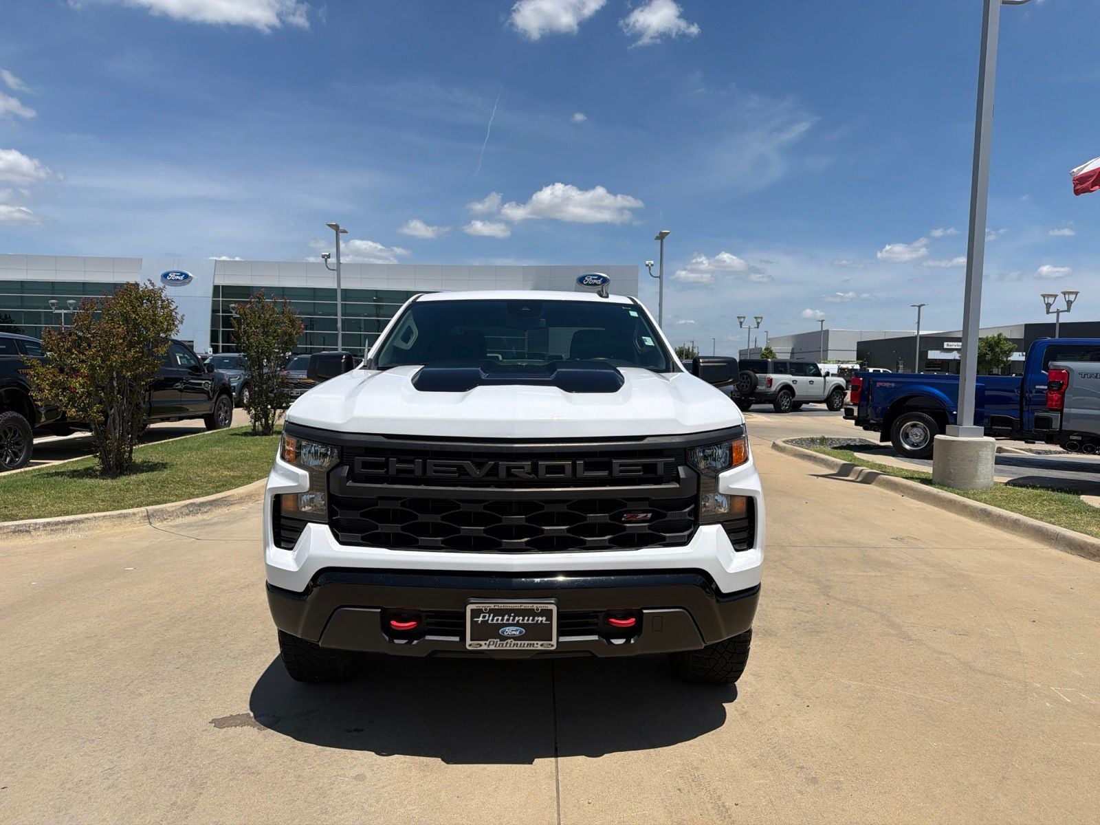 2022 Chevrolet Silverado 1500 Custom Trail Boss