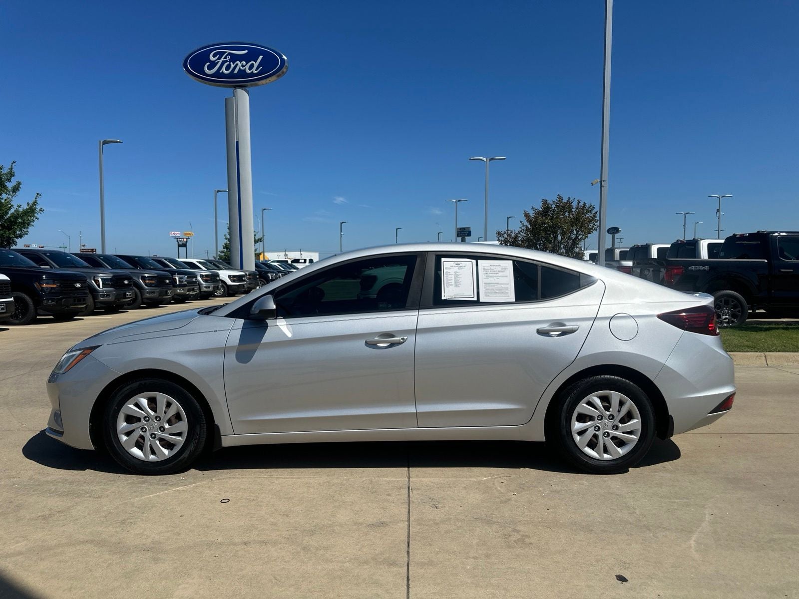 2020 Hyundai Elantra SE