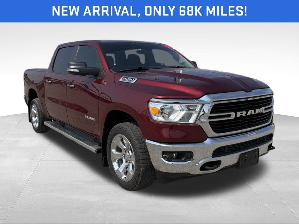 2020 RAM 1500 Big Horn Crew Cab 4x4 5'7" Box