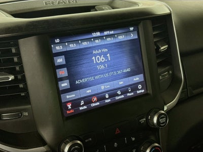 2020 RAM 1500 Big Horn Crew Cab 4x4 5'7" Box