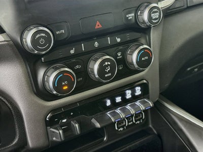 2020 RAM 1500 Big Horn Crew Cab 4x4 5'7" Box