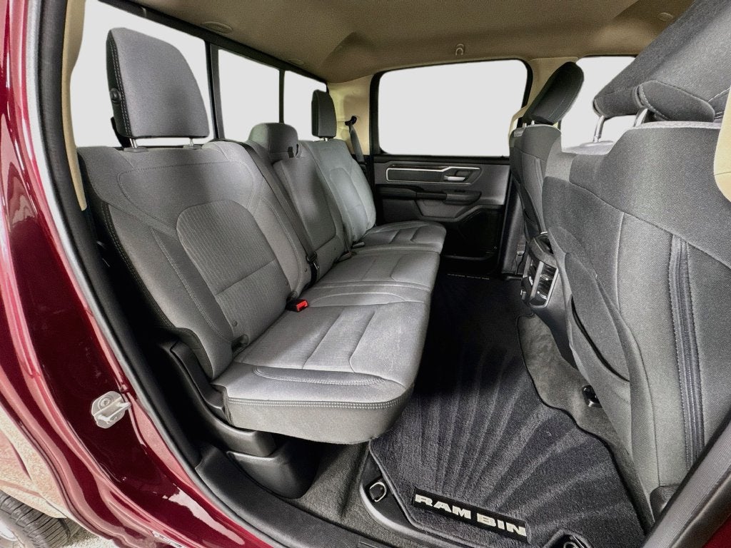 2020 RAM 1500 Big Horn Crew Cab 4x4 5'7" Box